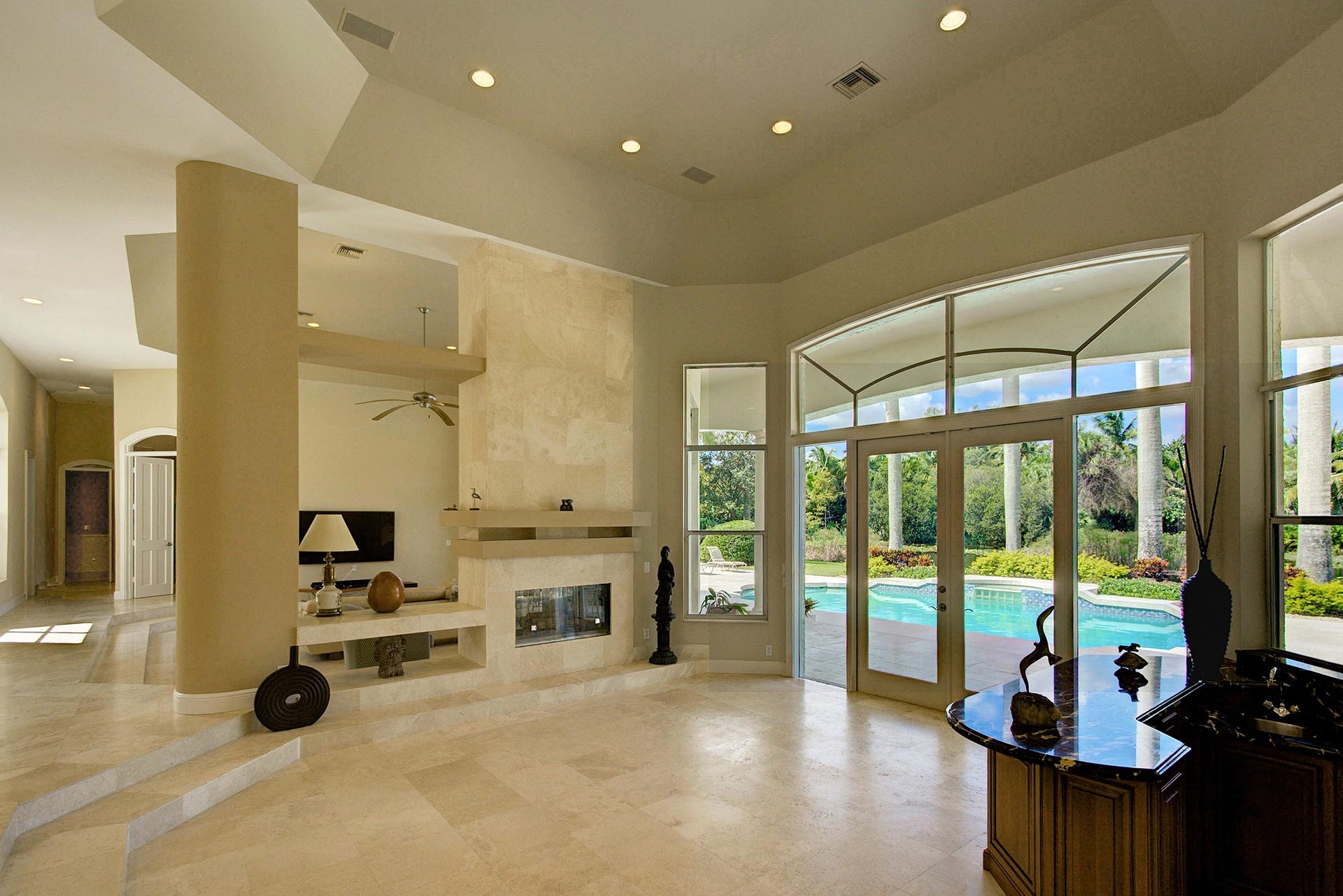 living-room-1515976_1920.jpg